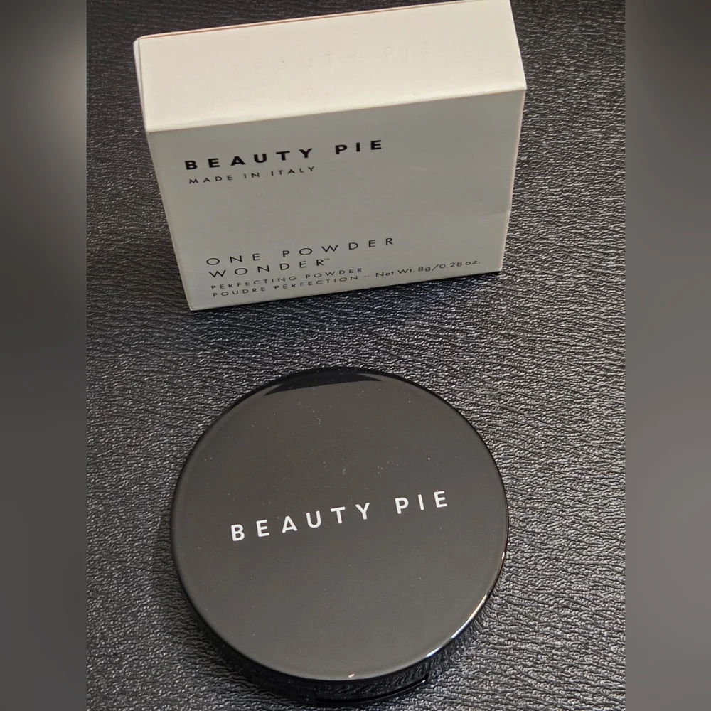 Beauty Pie Made in Italy One Powder Wonder Perfecting Powder